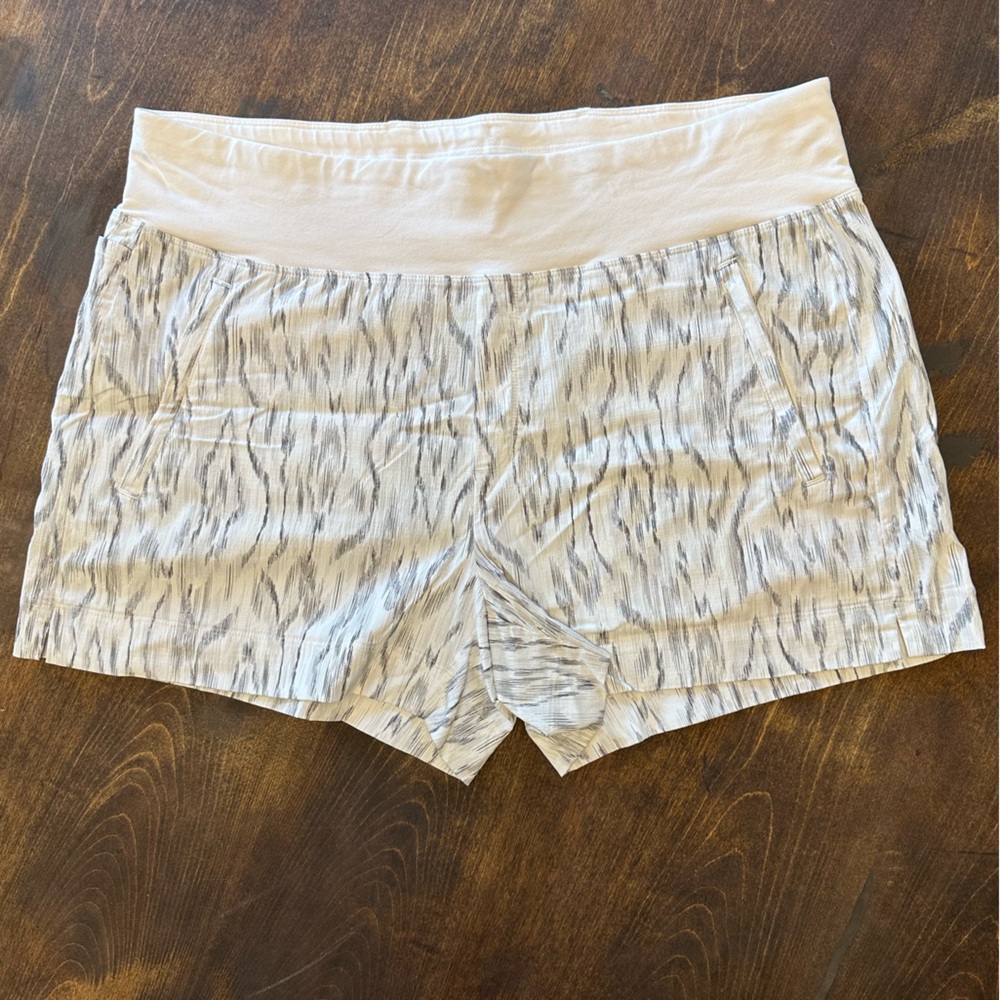 Trekkie North Patterned Shorts, 16, gray/white⛰️